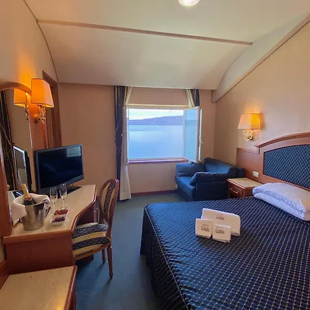 Hotel La Bella Venere Hotel 3*